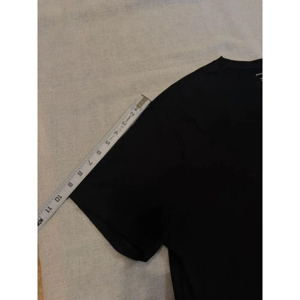 Banana Republic classic solid